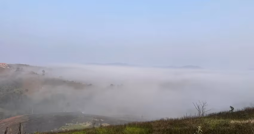 Terreno à venda na Vila Flora Regina, Arujá 