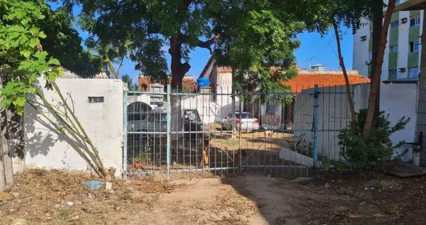 Casa ampla próximo à beira-mar em rio doce – 650m² de terreno