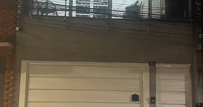 Casa de 3 dormitórios com ótima localização r$ 3.000 locação