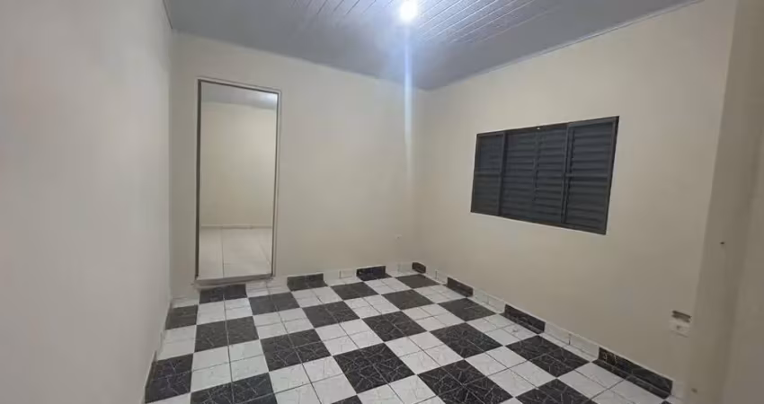Casa com 2 quartos à venda na Rua Joaquim Vieira, 571, Vila Helena, Sorocaba
