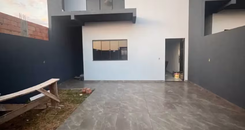 Sobrado no jardim panorama com 3 dormitórios sobra de terreno!