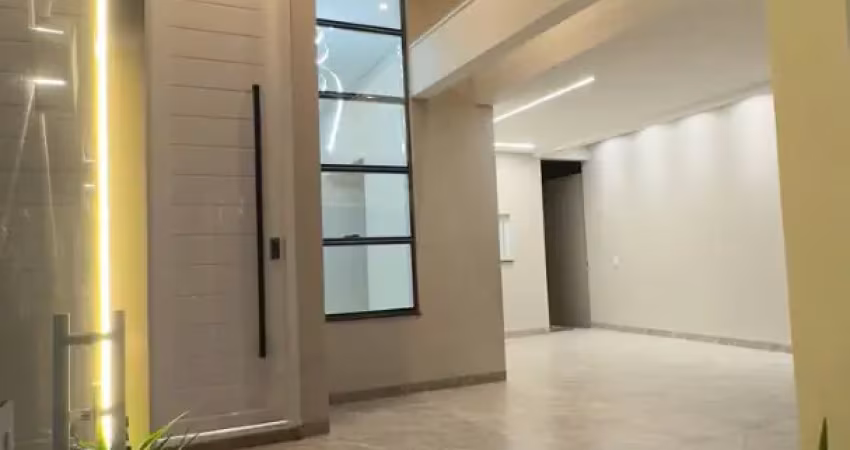 Vende casa próximo ao lago novo  bairro tocantins !casa de alto padrão!