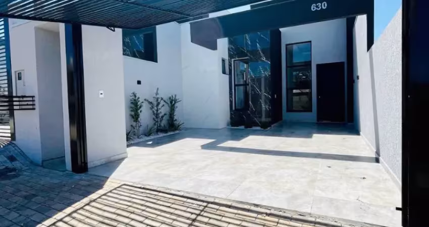 Vende-se oferta um espetáculo de imóvel com piscina ‍️  no jardim pancera️️️️️️ com acabamento de alto padrão 3 quartos com piscina  as fotos reais  são meramente ilustrativas o imóvel encontra-se em