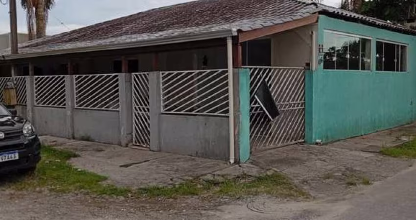 Casa à venda no bairro Balneário Itatiaia - Pontal do Paraná/PR