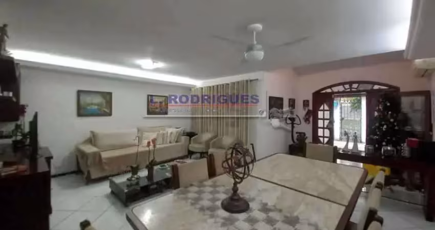 Casa em condomínio fechado com 4 quartos à venda na Rua Lagoa Santa, Anil, Rio de Janeiro