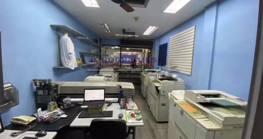 Ponto comercial com 1 sala à venda na Avenida Geremário Dantas, Freguesia (Jacarepaguá), Rio de Janeiro
