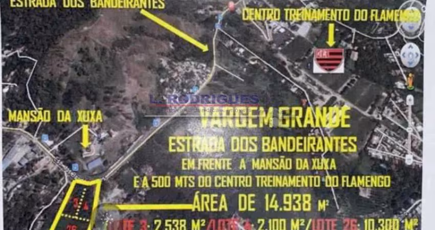 Terreno à venda na Estrada dos Bandeirantes, Vargem Pequena, Rio de Janeiro