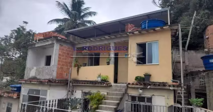 Casa com 2 quartos à venda na Rua Luís Vargas, Piedade, Rio de Janeiro