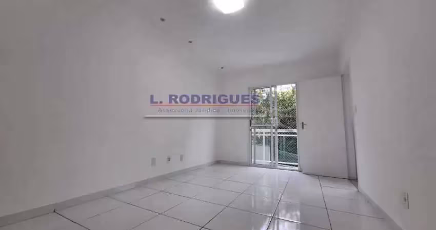 Apartamento com 2 quartos para alugar na Rua Paiva, Quintino Bocaiúva, Rio de Janeiro