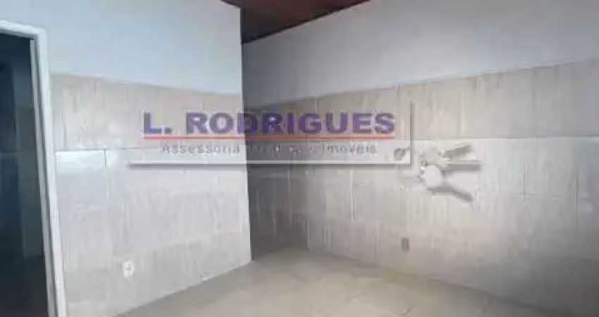 Casa com 1 quarto para alugar na Rua Leopoldina, Piedade, Rio de Janeiro