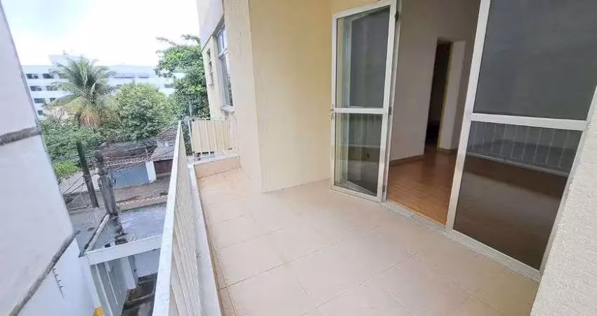 Rua xingu - vazio - 2 quartos - dependência completa - vaga de garagem