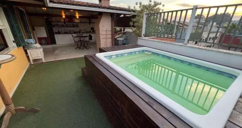 Cobertura 4 quartos - dependência - 231 m2 - área gourmet - piscina