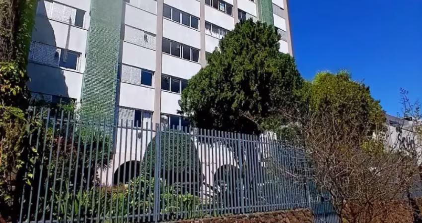 Apartamento com localização privilegiada no bairro batel