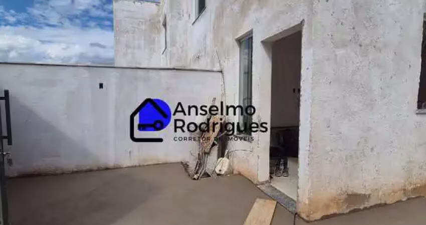 Casa com 2 quartos à venda na das Vinólias, 58, Jardim das Flores, Ibirité