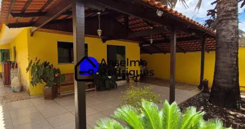 Casa com 3 quartos à venda na Dezoito, 290, Santa Rosa, Sarzedo