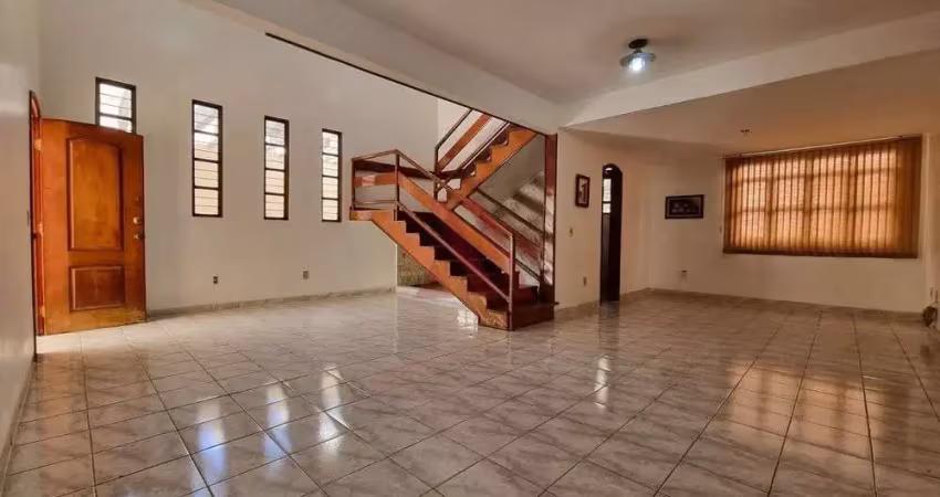 Sobrado comercial com 4 quartos, ao fundo do shopping cidade jardim!