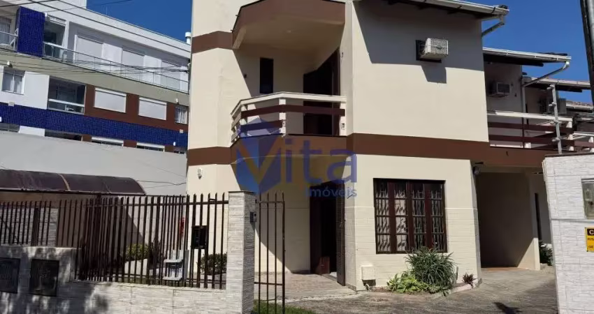 Apartamento com 3 quartos para alugar na Rua Berta Lutz, 103, Cachoeira do Bom Jesus, Florianópolis