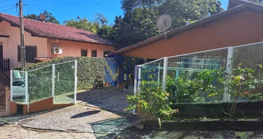 Casa com 3 quartos à venda na Rua dos Coqueiros Verdes, 513, Cachoeira do Bom Jesus, Florianópolis