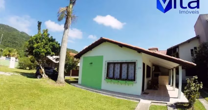 Casa com 2 quartos para alugar na Rua Maurício Sílvio Raulino, 174, Cachoeira do Bom Jesus, Florianópolis