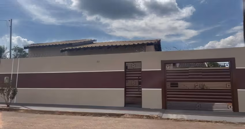 Casa com 2 quartos sendo 1 suíte no bairro residencial búzios, com 65 m²