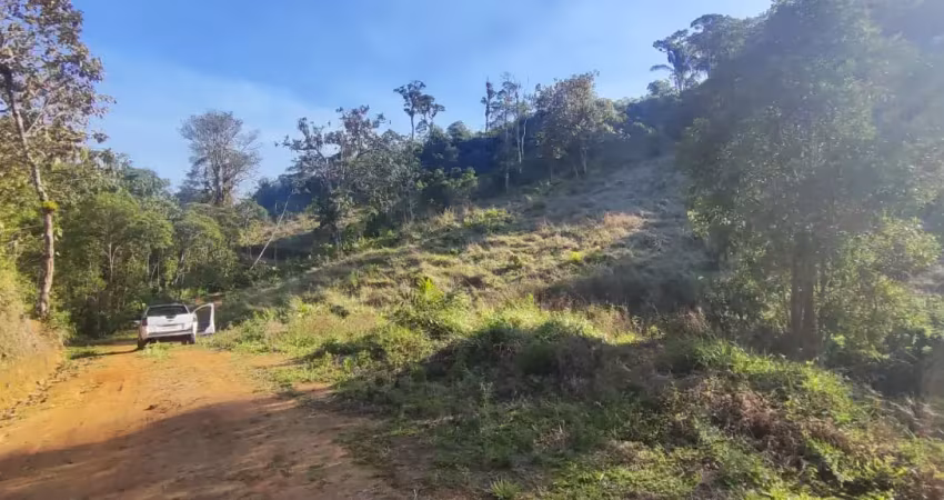 Chácara com 20.000 m² – ampla área verde próximo à represa do capivari