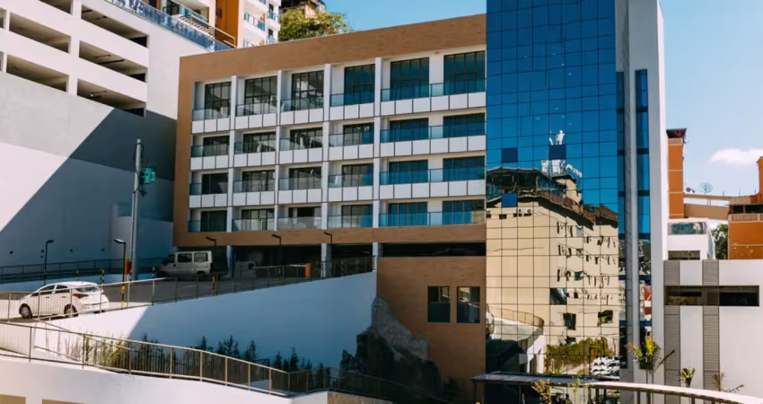 Sala comercial moderna no office tower – 57m² com sacada e vista privilegiada