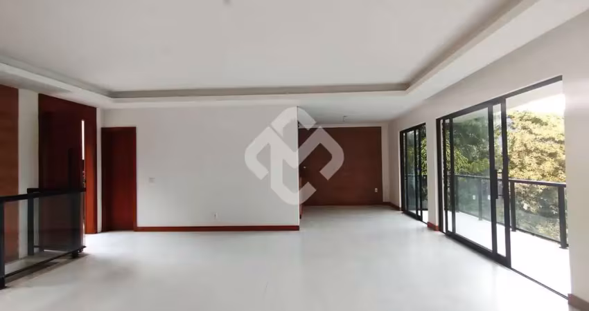 Casa em condomínio com 4 quartos - albuquerque - teresópolis - rj