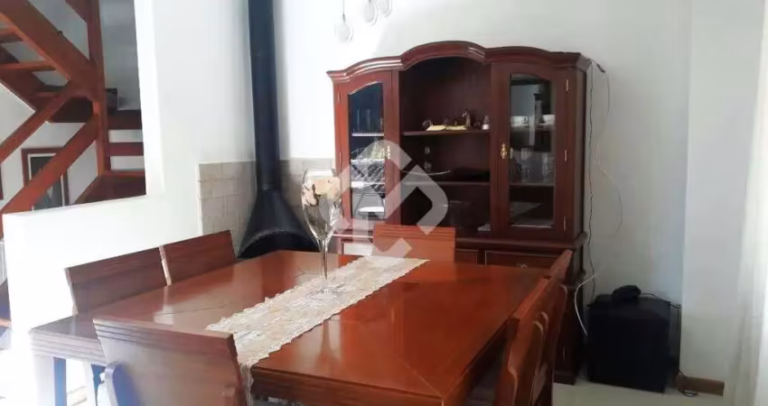 Casa em condomínio - 2 quartos - ingá - teresópolis rj