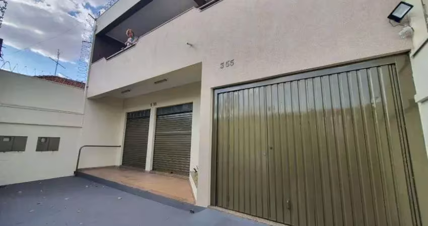 Sobrado à venda no centro com 314 m² e 5 dormitórios/quartos disponíveis.