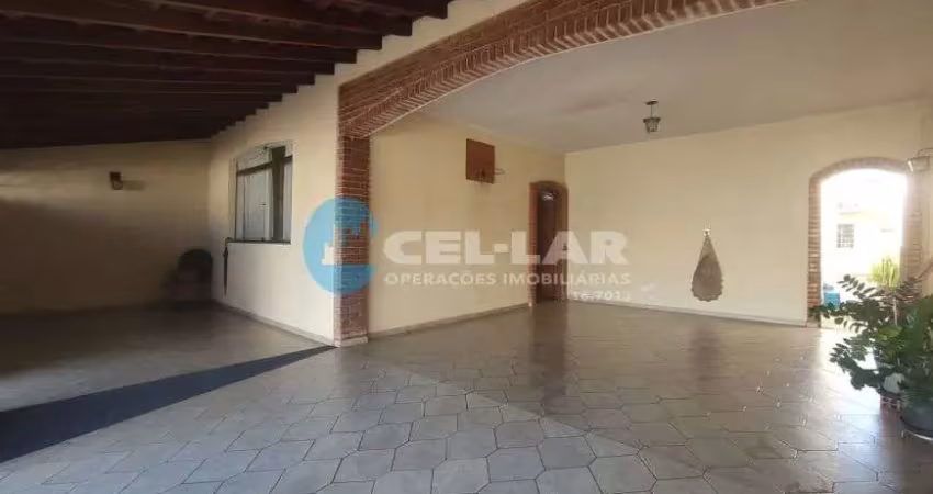 Casa com 3 quartos à venda na Vila Gimenes, Bauru 