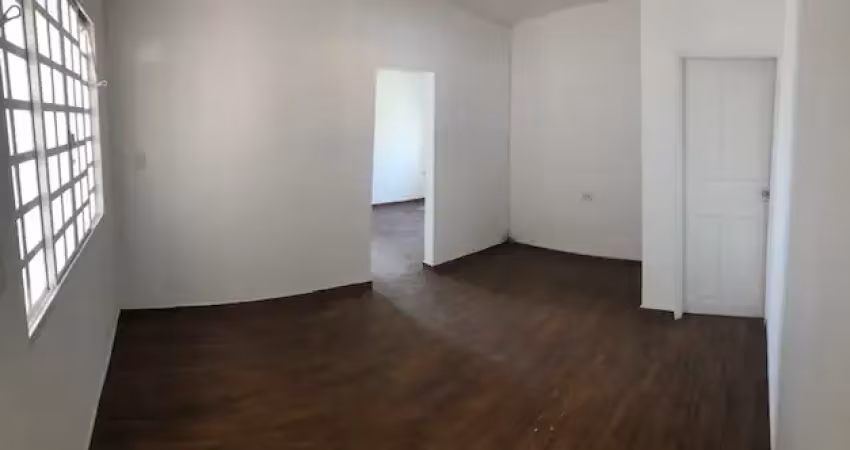 Casa com 3 quartos para alugar na Rua Miguel Ângelo, 22, Glória, Belo Horizonte