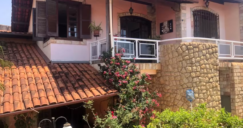 Casa para alugar na Glória, Belo Horizonte 