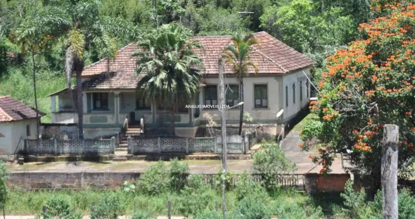 Fazenda com 2 salas à venda na G, 1, Linhares, Juiz de Fora