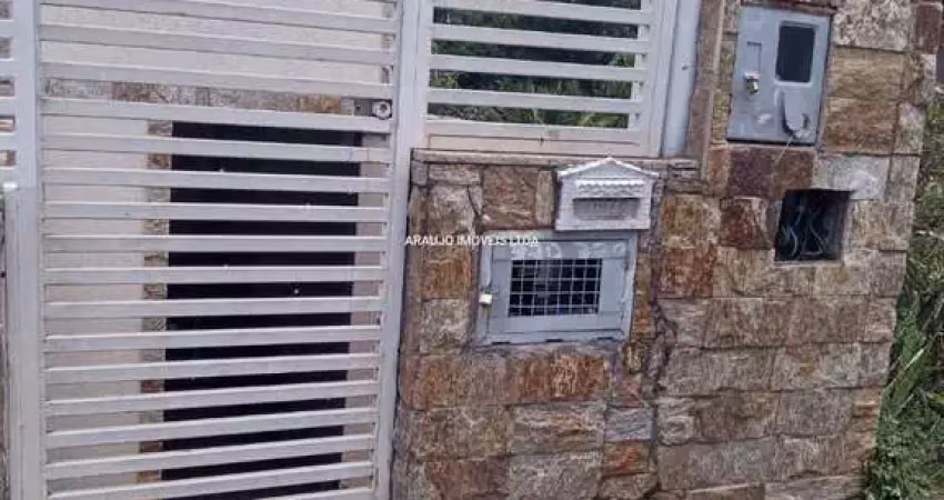 Casa com 2 quartos à venda na Rua Humberto Berzoini, 318, Santa Luzia, Juiz de Fora