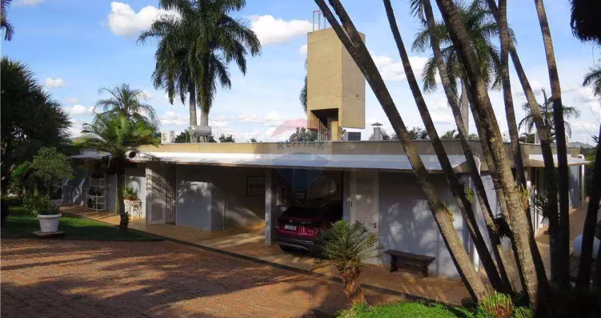 Casa venda morada das fontes itatiba-sp cinco suítes, quatro salas e quatro vagas cobertas projetada pelo arquiteto abrahão sanovickz