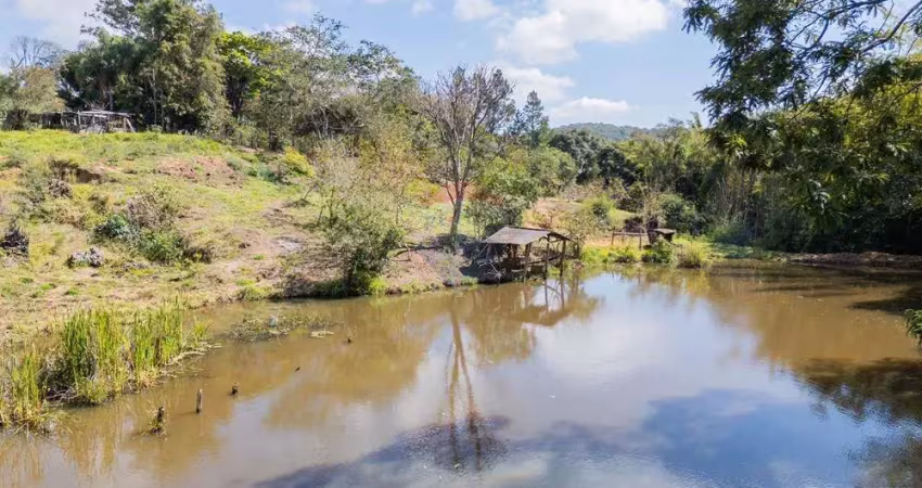 Chácara / sítio com 3 quartos à venda no Bairro Pedras de Ouro, Itatiba 
