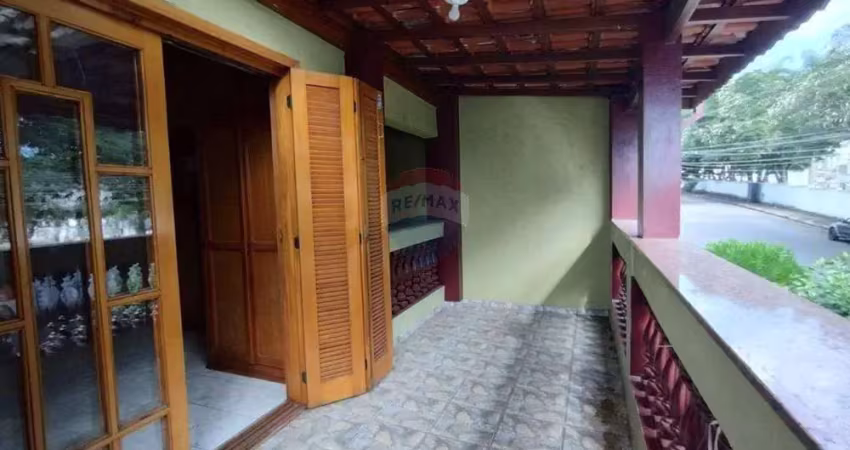 Linda casa com 2 dormitórios com móveis planejados no bairro santa terezinha em itatiba
