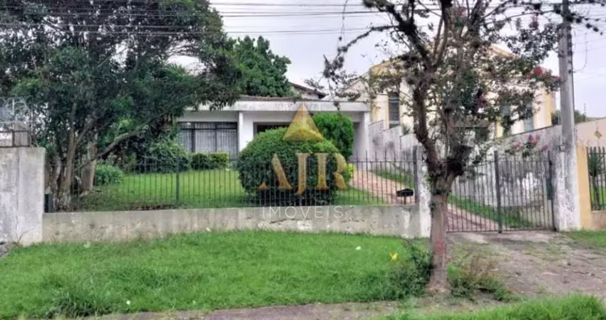 Casa com 3 quartos à venda na Rua Vinte e Quatro de Maio, Água Verde, Curitiba
