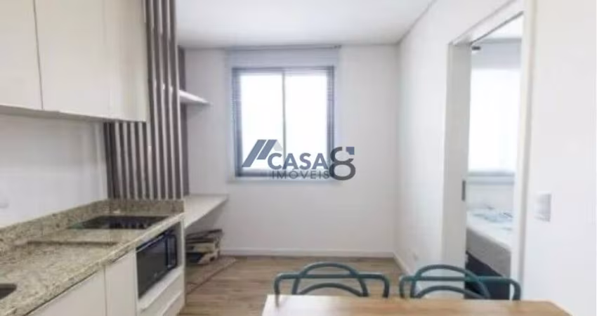 Apartamento de 1 Quarto no Centro  │ Mobiliado e Andar Alto