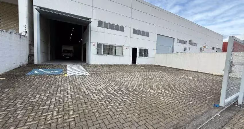 Imóvel para aluguel tem 650 metros quadrados em pachecos - palhoça - sc