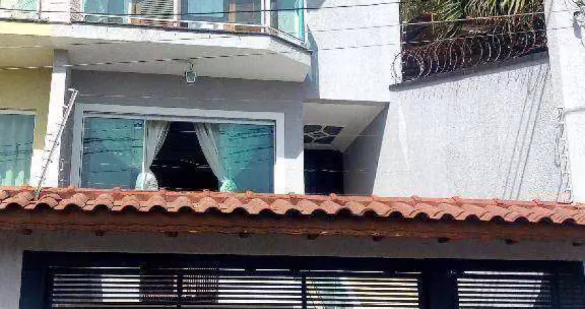 Amplo sobrado, com 3 dormitóriossendo duas suítes, uma com closet)
