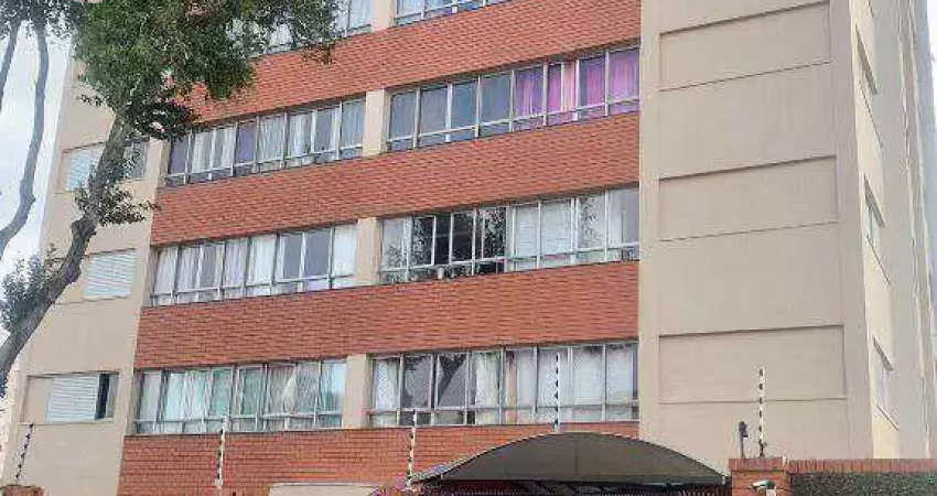 Apartamento 3 dormitórios(uma suíte) com duas vagas com 105 metros de área privativa