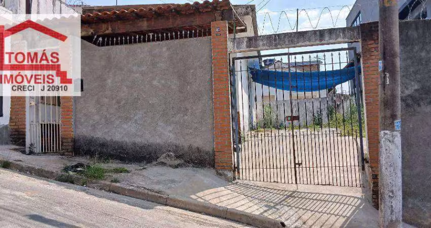 Duas casas no mesmo terreno com necessiade de pequena reforma