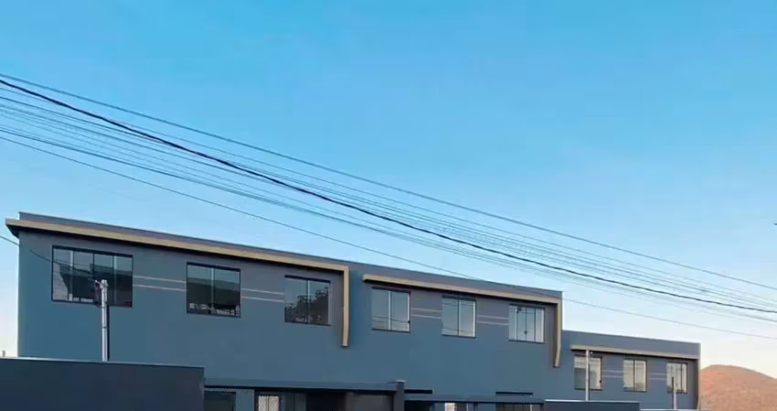 Casa com 3 quartos à venda na Rua Berenice Ribeiro de Miranda, Jardim Vitória, Belo Horizonte