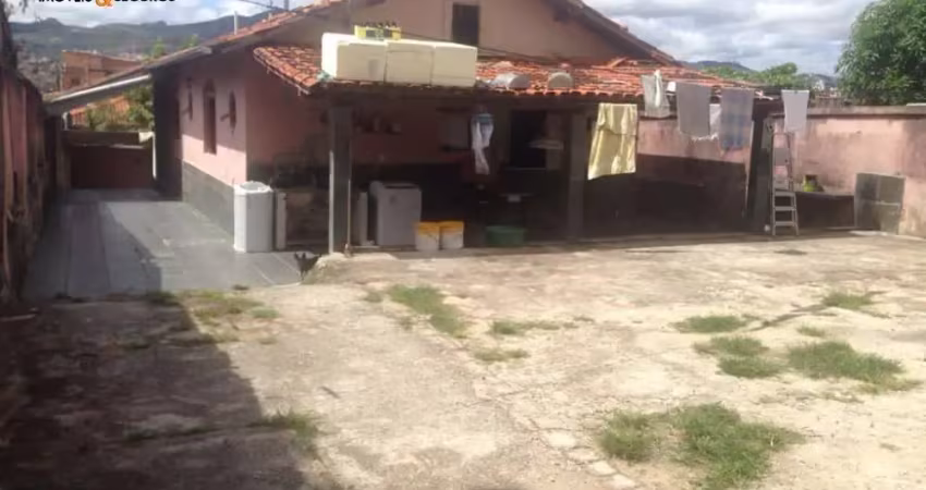 Casa com 3 quartos à venda na Avenida Itaité, São Geraldo, Belo Horizonte