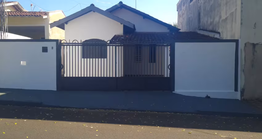 Casa com 3 quartos à venda na Rua Carlos de Campos, Dona Amélia, Araçatuba