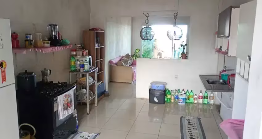 Excelente oportunidade para quem busca uma casa espaçosa em uma região tranquila e com boa infraestrutura na zona sul de são paulo. localização: vila celeste – são paulo/sp