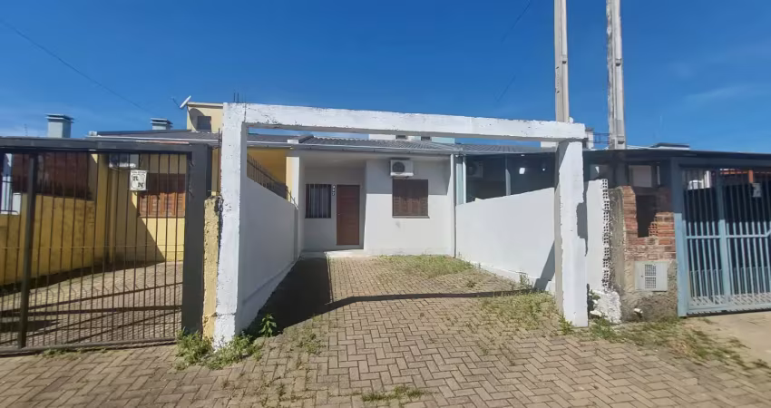 Casa nova com 2 dormitórios, quintal e vaga para 2 carros próximo a av. integração na feitoria