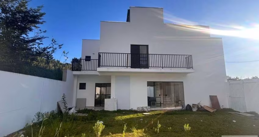 Casas de alto padrão em São RoqueSP a venda e locação Mobilhada com 4 suítes.
