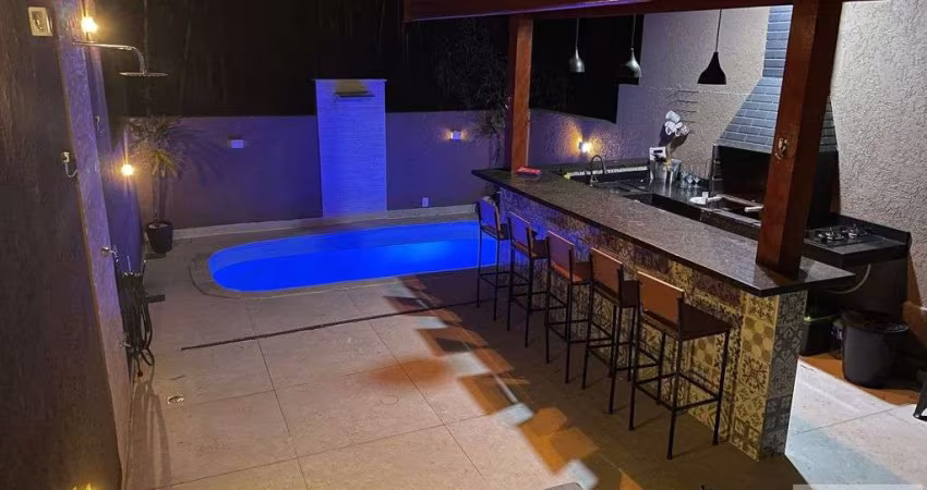 Casa a venda em Cotia no Flores do Aguassai com 2 quartos e Piscina 2  garagem